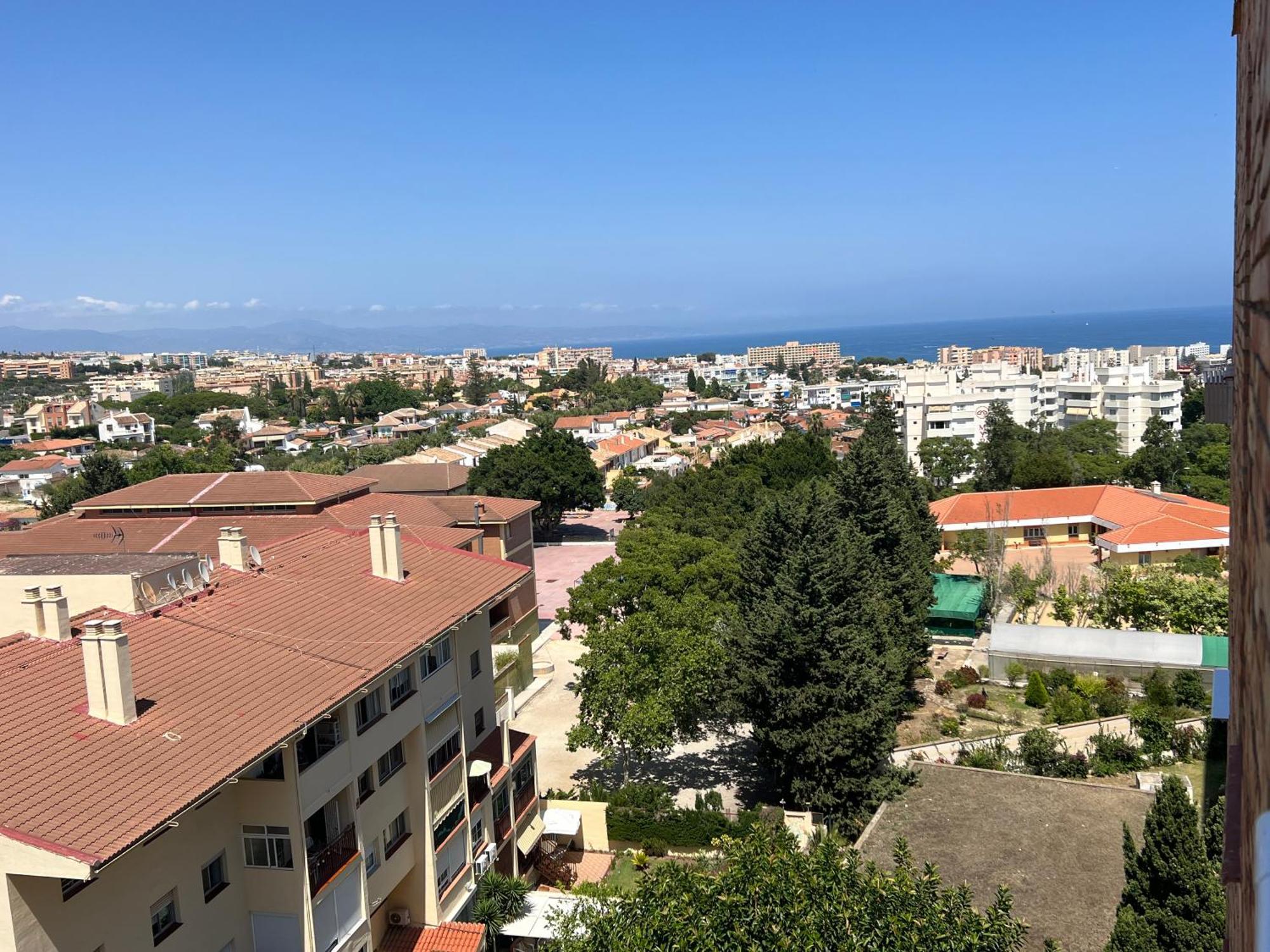 Appartement Great In The Piscis Building, Located In Coast *